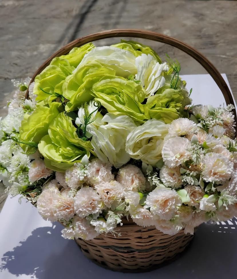 Fresh Green & White Bouquet - Premium cake from Adolay Cakes & Confectionery